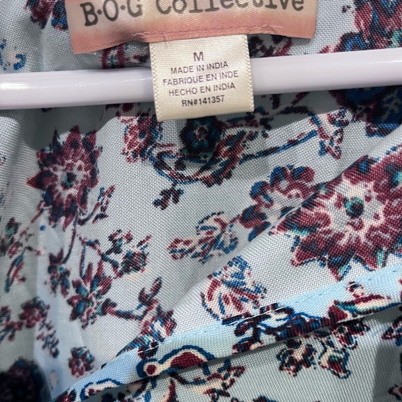 Set of 2 Medium Floral Patterned Boho Dresses in Blue and Pink Bog Collections - Picture 3 of 7